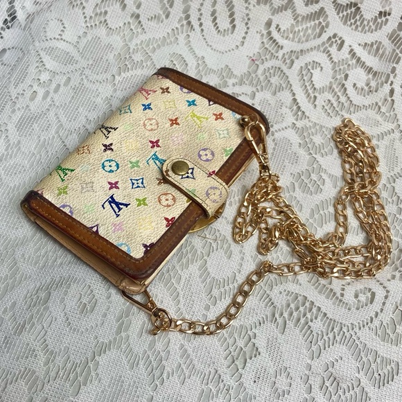 Vintage Louis Vuitton Multi-color White Kiss-lock Compact Wallet - Picture 1 of 12